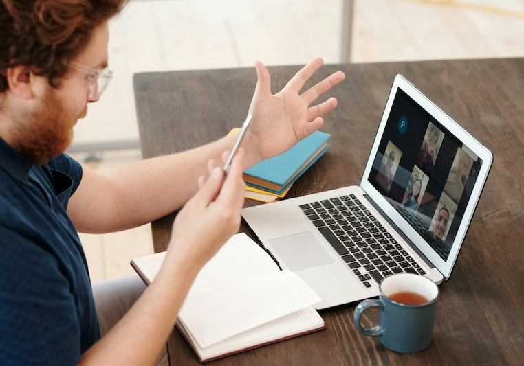 pexels-diva-plavalaguna-6147016